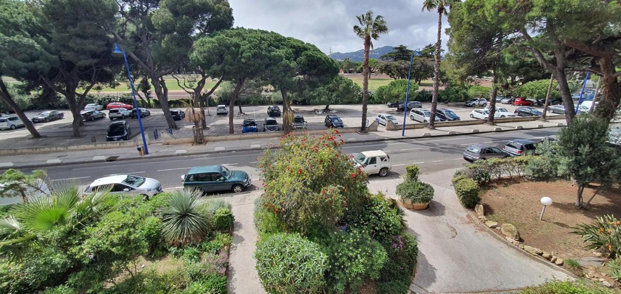 Appartement L'Étoile sous les Pins - La Loge à Hyères Extérieur photo